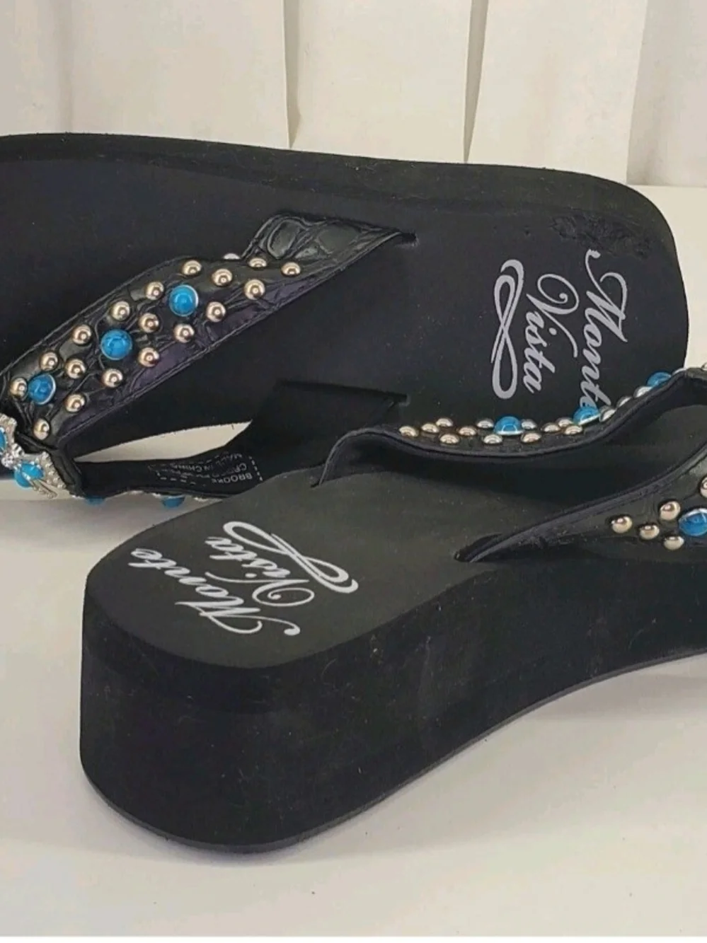 Monte Vista Womens Turquoise & Studded Platform Thong Sandals W/Maltese Cross